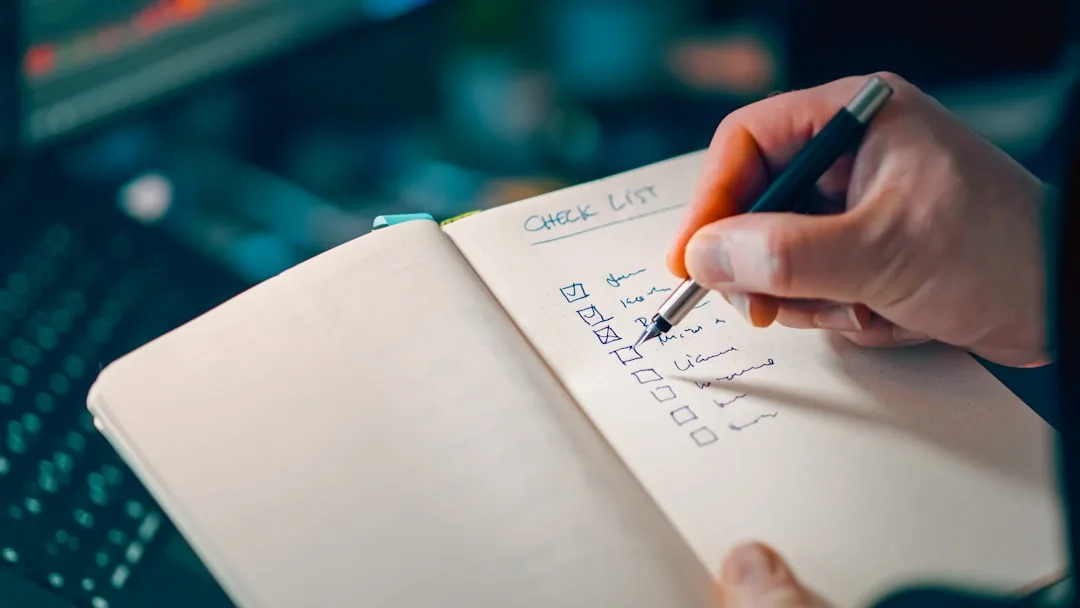 Checklist u bilježnici - priprema za AI automatizaciju